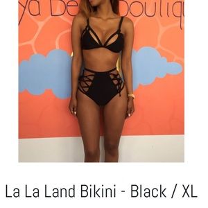La La Land Bikni in black size XL (never worn)
